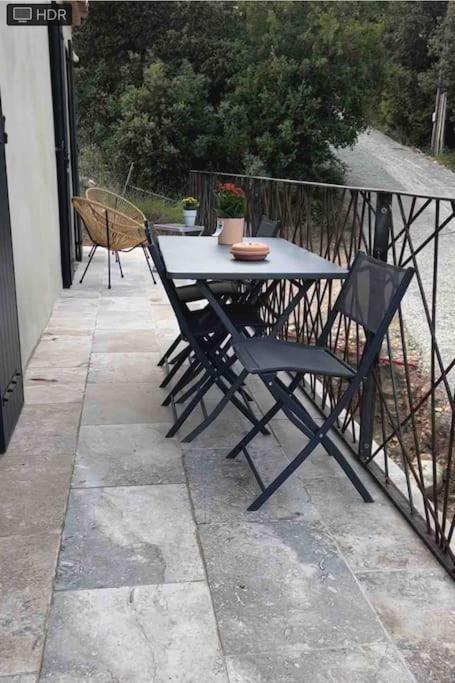 Loft Pied De Coline Au Calme Apartment Ginasservis Exterior photo